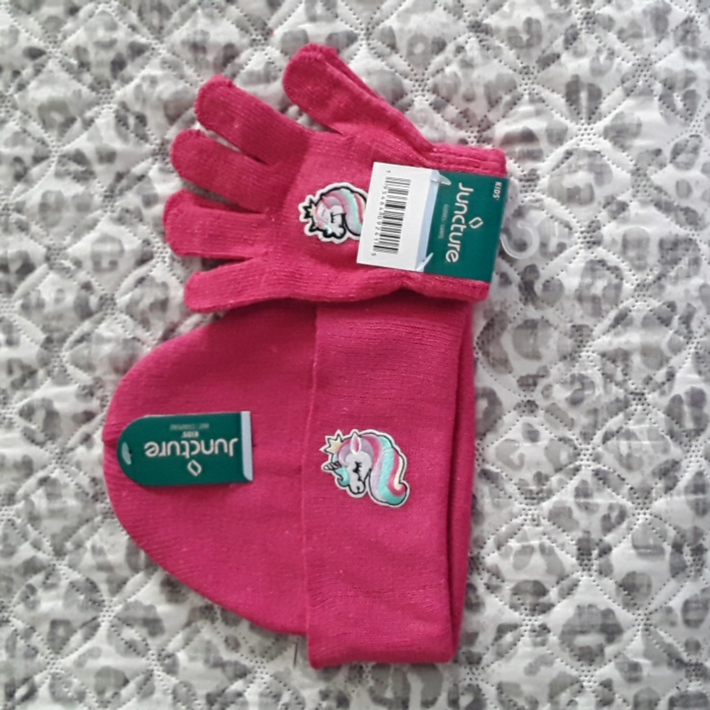 Kids Matching Winter Hat/Cap and Glove Set Embossed with Unicorn